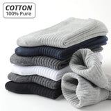 Hampton ribbed organic cotton crew socks with breathable stay-put fit