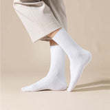 Hampton ribbed organic cotton crew socks with breathable stay-put fit