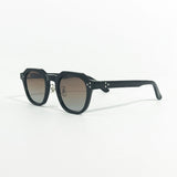 Lightweight geometric TR90 sunglasses with UV400 lenses