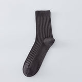 Hampton ribbed organic cotton crew socks with breathable stay-put fit