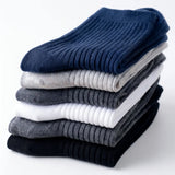 Hampton ribbed organic cotton crew socks with breathable stay-put fit