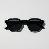 Lightweight geometric TR90 sunglasses with UV400 lenses